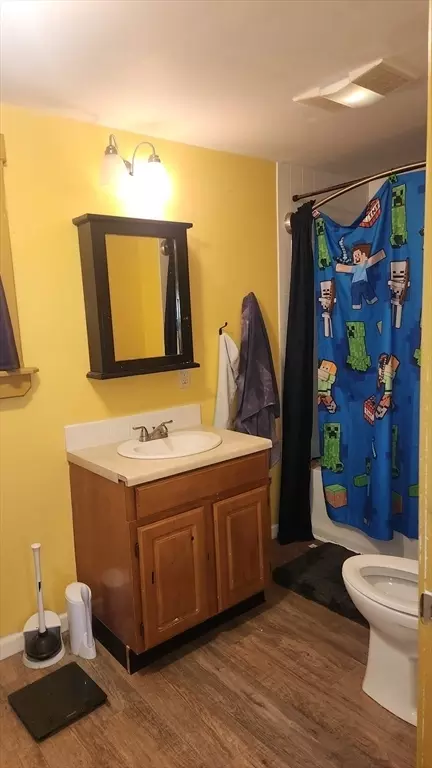 Bath - 54 Bacon St, Warren, MA 01083 photo 1 of 2