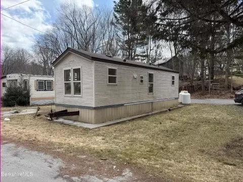 40 Albany Rd #3, West Stockbridge, MA 01266