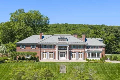 Exterior - 15 Farm St, Dover, MA 02030 photo 1 of 14