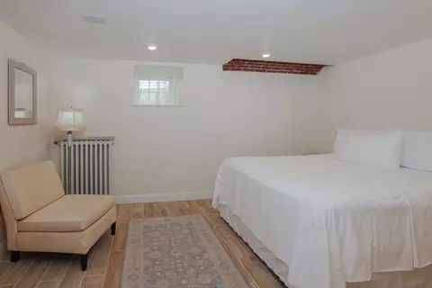 Bedroom - 55 Gregory St, Marblehead, MA 01945 photo 4 of 4