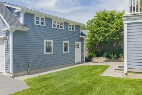 Exterior - 55 Gregory St, Marblehead, MA 01945 photo 5 of 6