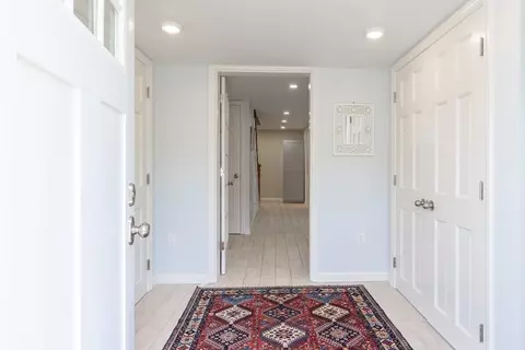 Entry Way - 55 Gregory St, Marblehead, MA 01945 photo 5 of 5