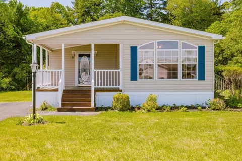 82 Georges Loop, Raynham, MA 02767