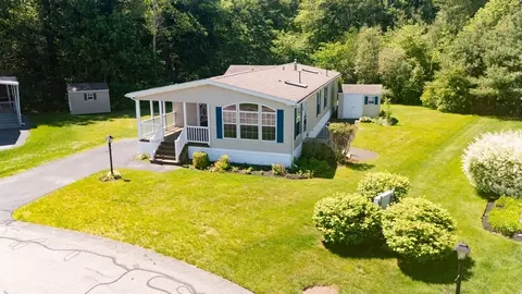 82 Georges Loop, Raynham, MA 02767 photo 2