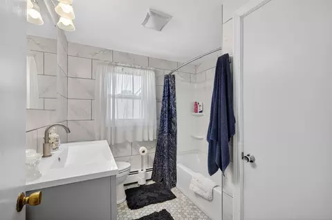 Bath - 131 Spring St, Fairhaven, MA 02719 photo 1 of 2