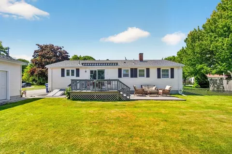 Exterior - 131 Spring St, Fairhaven, MA 02719 photo 10 of 13