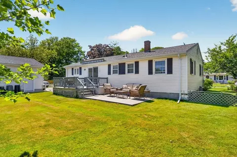 Exterior - 131 Spring St, Fairhaven, MA 02719 photo 7 of 13