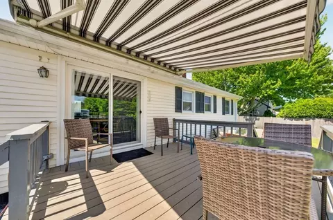 Exterior - 131 Spring St, Fairhaven, MA 02719 photo 4 of 13