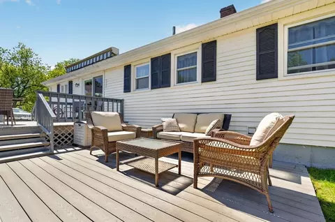 Exterior - 131 Spring St, Fairhaven, MA 02719 photo 2 of 13