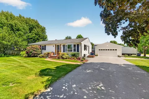 131 Spring St, Fairhaven, MA 02719