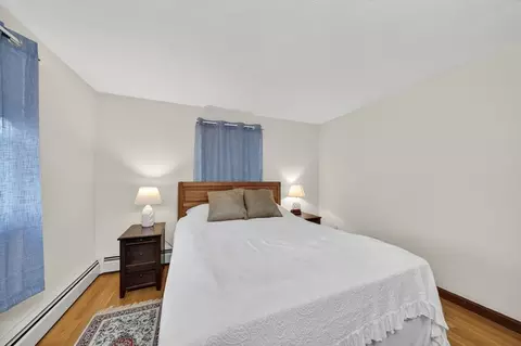 Bedroom - 131 Spring St, Fairhaven, MA 02719 photo 4 of 4