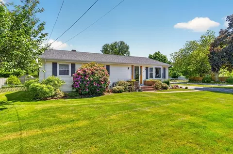 Exterior - 131 Spring St, Fairhaven, MA 02719 photo 13 of 13
