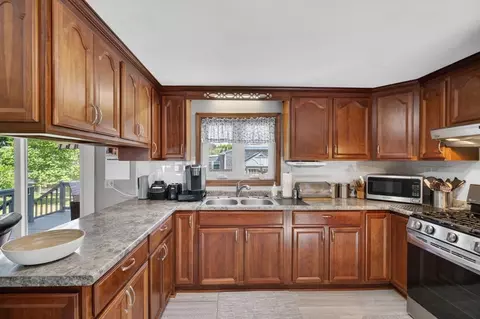 Kitchen - 131 Spring St, Fairhaven, MA 02719 photo 2 of 3