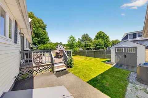 Exterior - 131 Spring St, Fairhaven, MA 02719 photo 5 of 13