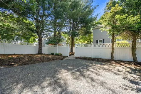Exterior - 164 B East Central St #B, Natick, MA 01760 photo 7 of 7