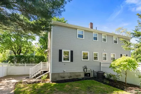 Exterior - 164 B East Central St #B, Natick, MA 01760 photo 3 of 7