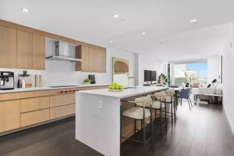 150 Seaport Blvd #D, Boston, MA 02210