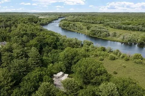 389 River Rd, Carlisle, MA 01741