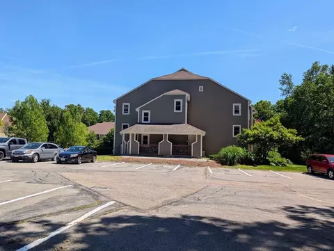 182 Heritage Dr #182, Northbridge, MA 01534