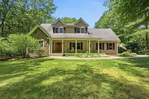 757 Park Hill Rd, Northampton, MA 01062