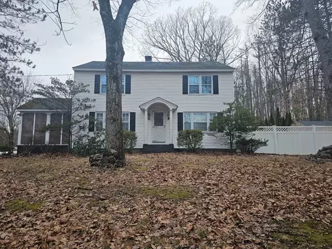 485 Central St, Leominster, MA 01453