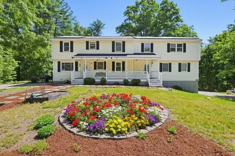 14 Terra Ln, Hudson, NH 03051