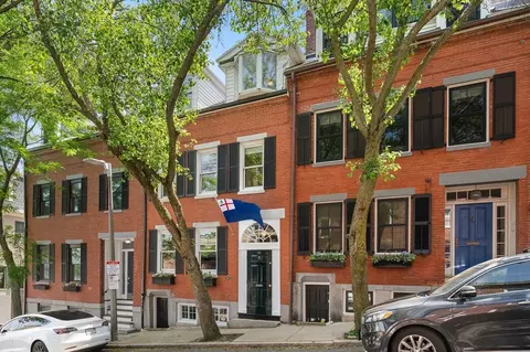 115 Baldwin St, Charlestown, MA 02129