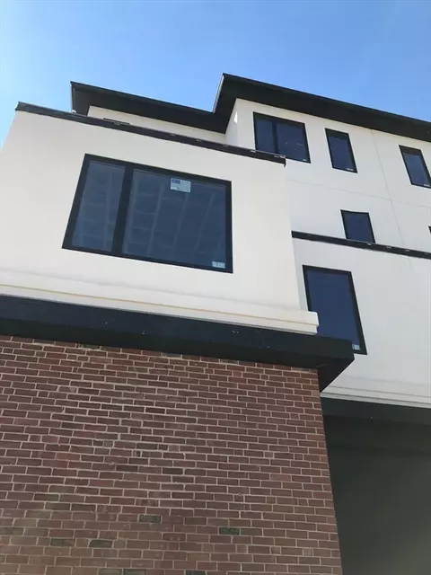 979 Main St #1, Walpole, MA 02081