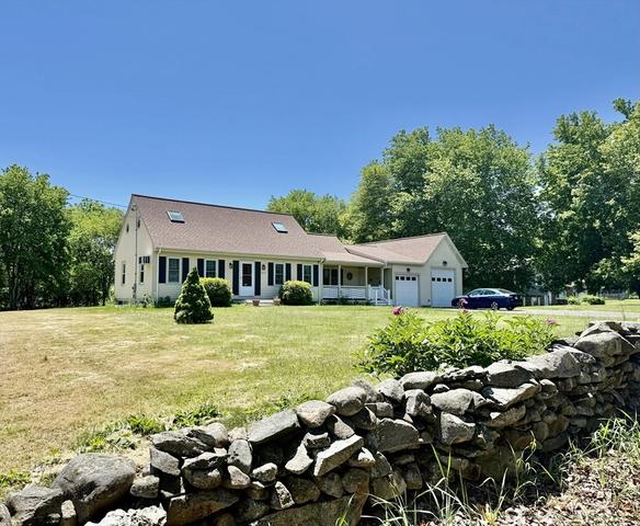 842 Wood St, Swansea, MA 02777
