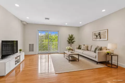 328 Copeland St #2D, Quincy, MA 02169