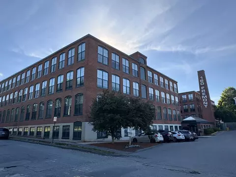 160 Fremont St #105, Worcester, MA 01603