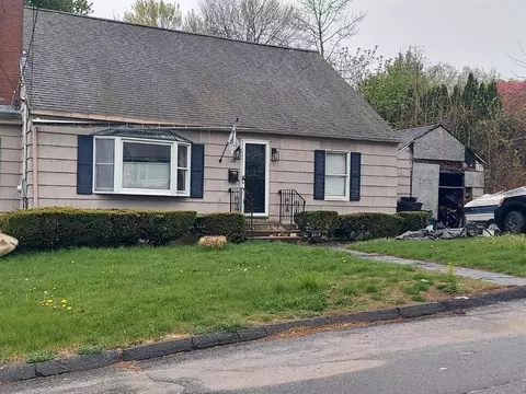 108 Pasadena Pkwy, Worcester, MA 01605