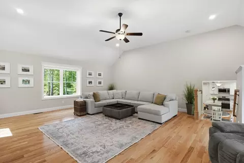 109 Thurlow St, Georgetown, MA 01833 photo 20
