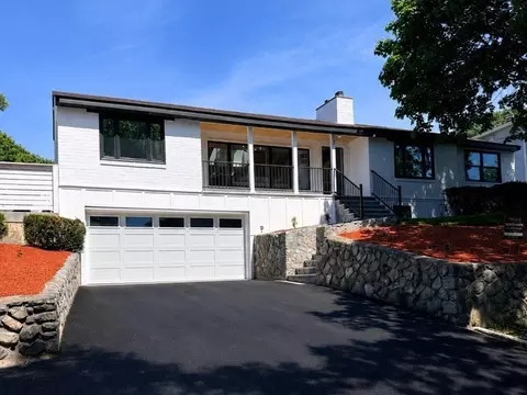 7 Berkeley St, Melrose, MA 02176