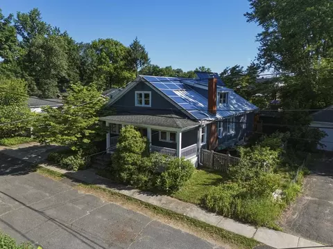 35 Rust Ave, Northampton, MA 01060