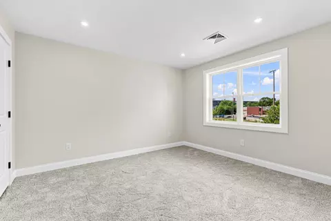 Bedroom - 42 Ross St, Fall River, MA 02723 photo 4 of 10