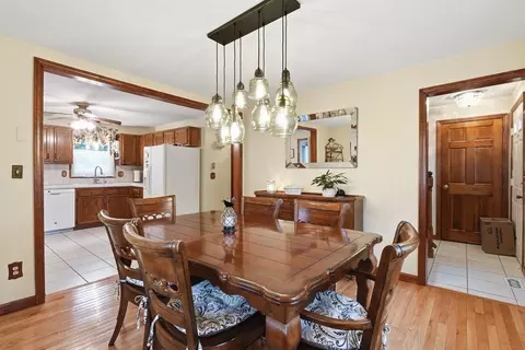 Dining - 3 Barrows Rd, Worcester, MA 01609 photo 1 of 3