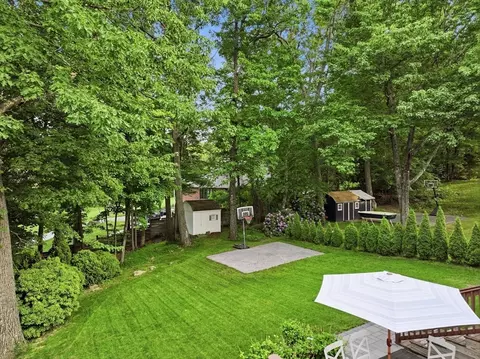 Exterior - 3 Barrows Rd, Worcester, MA 01609 photo 6 of 7