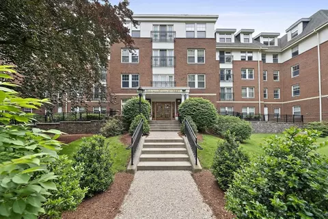 300 Allston St #506, Brighton, MA 02135