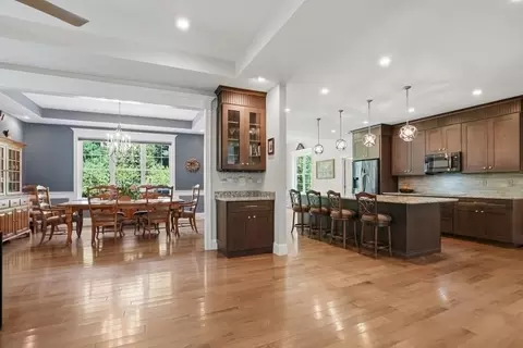 Entry Way - 27 W River St, Upton, MA 01568 photo 4 of 6