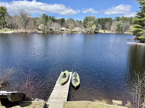 12 Oak Ln, Spencer, MA 01562