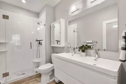 Bath - 1896 Beacon St #1, Brookline, MA 02445 photo 1 of 2