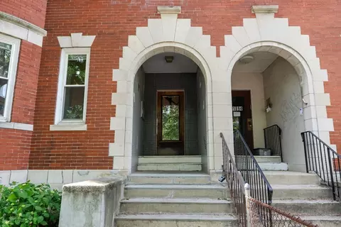 Exterior - 1896 Beacon St #1, Brookline, MA 02445 photo 2 of 3