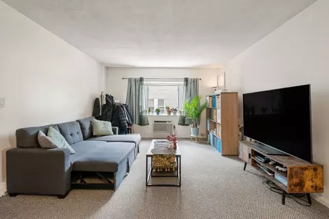 2 Larose Pl #10, Boston, MA 02135