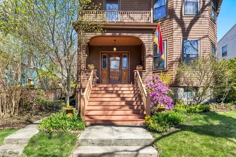 3 Moultrie St, Boston, MA 02124