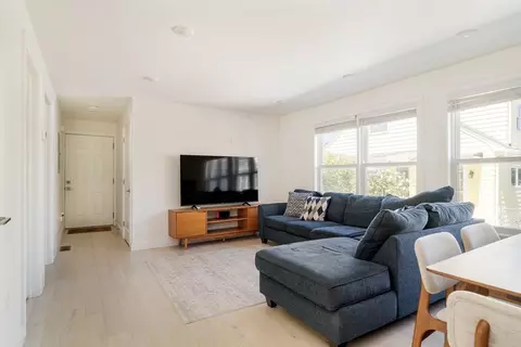 Living - 51 Bryant St #51, Everett, MA 02149 photo 1 of 3
