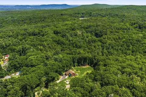 302 Main Rd, Westhampton, MA 01027 photo 2