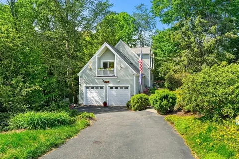 Exterior - 4 Deer Haven Rd, Beverly, MA 01915 photo 7 of 9