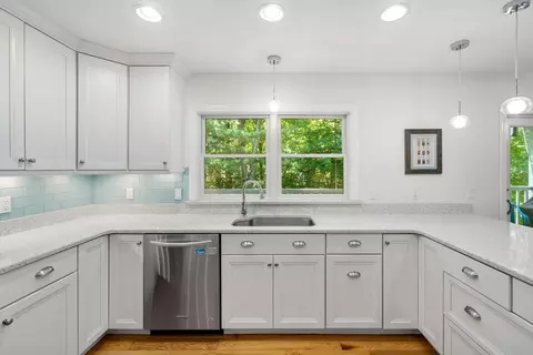 Kitchen - 4 Deer Haven Rd, Beverly, MA 01915 photo 5 of 5