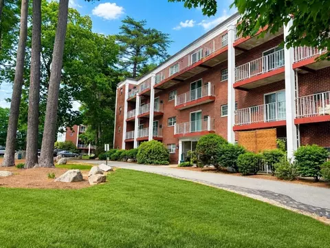 25 Greentree Ln #43, Weymouth, MA 02190